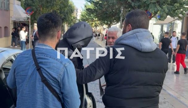 Βορίζια: Απολογείται ο 23χρονος για τη βόμβα στο σπίτι των Φραγκιαδάκηδων – «Το παιδί μου είναι αθώο», λέει η μητέρα του