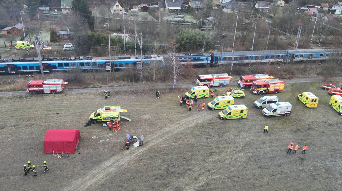 Τσεχία: Σύγκρουση τρένων – Πάνω από 40 άνθρωποι τραυματίστηκαν