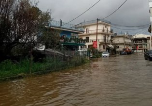 Η κακοκαιρία σάρωσε τη δυτική Ελλάδα – Εγκλωβισμένοι 20 κάτοικοι στους Μελισσουργούς Άρτας