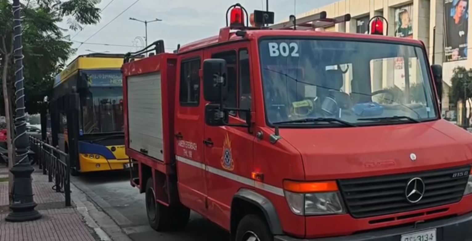 Φωτιά σε τρόλεϊ στη Βασιλίσσης Σοφίας
