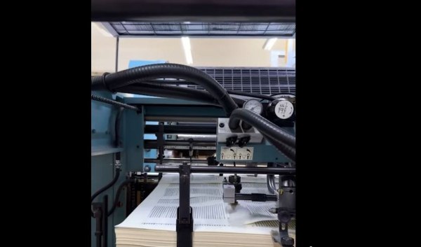 «Δικάζει» η Ακρίτα το Documento: Έχει άδικο ο Βαξεβάνης, δεν έπρεπε να δημοσιεύσει αποσπάσματα από την «Ιθάκη» του Τσίπρα