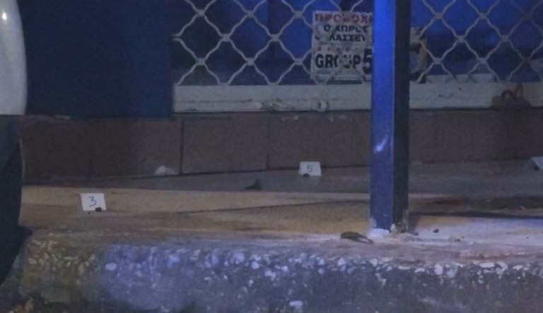 Κυψέλη: Εικόνες από το σημείο των πυροβολισμών με έναν τραυματία - Σε εξέλιξη οι έρευνες της ΕΛ.ΑΣ