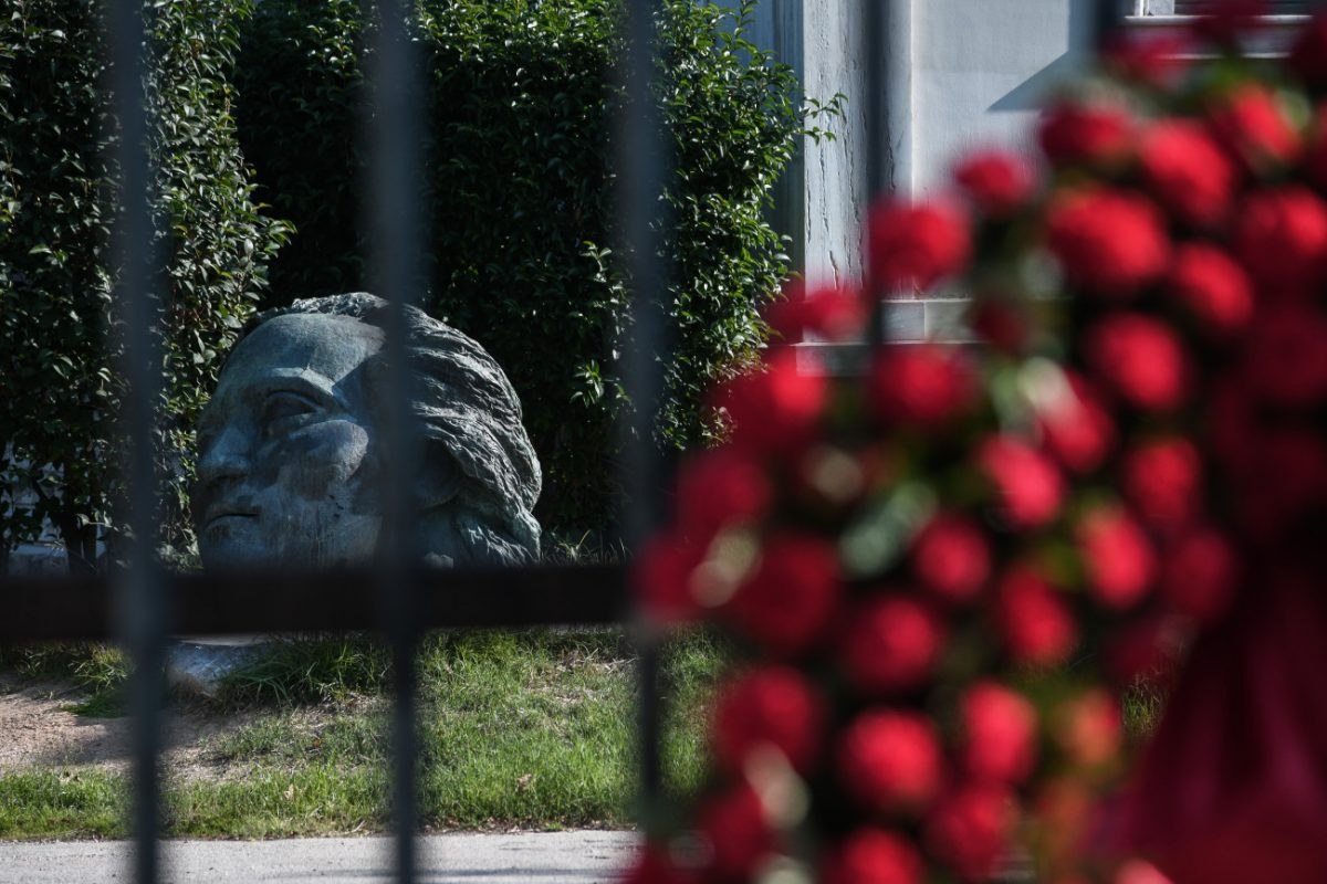 17 Νοεμβρίου: Για ποιους είναι αργία – Τι ισχύει για τα σχολεία