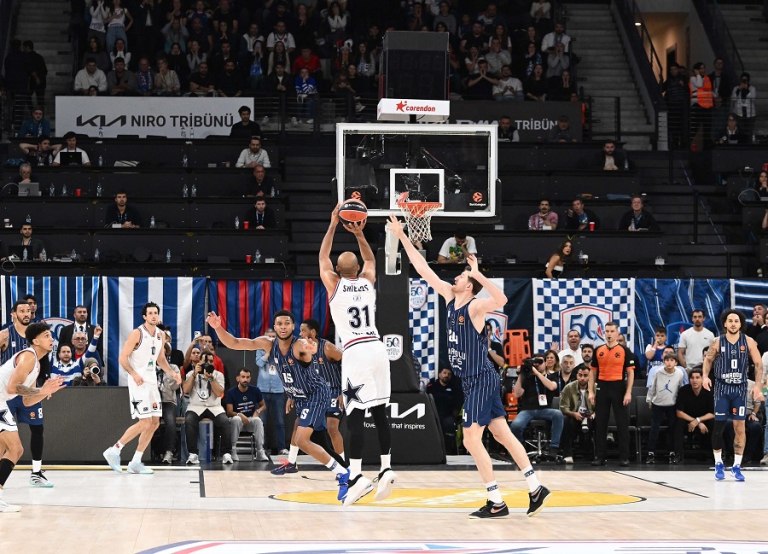 Εφές - Αρμάνι Μιλάνο 93-97:  Νικητές οι Ιταλοί μετά από δύο παρατάσεις (vid)