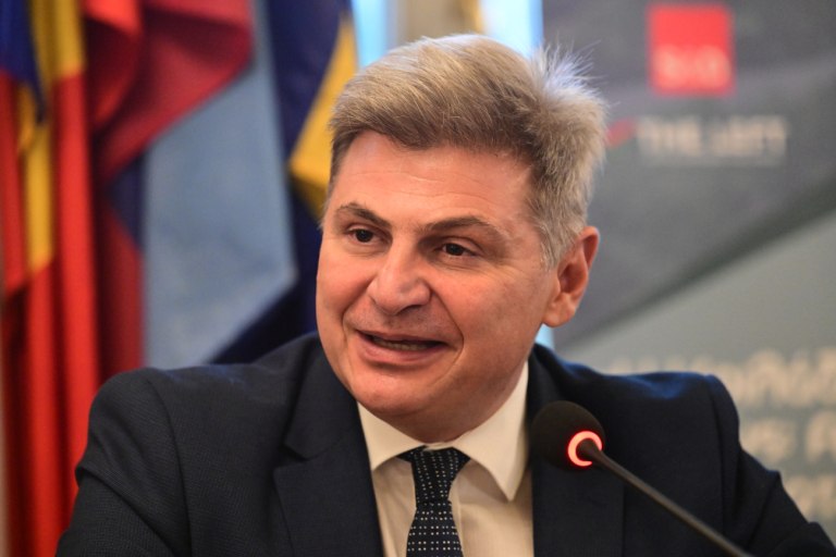 Φαραντούρης: Παραβίαση της ευρωπαϊκής νομοθεσίας η παραχώρηση κτηματολογικών δεδομένων πολιτών σε servicers