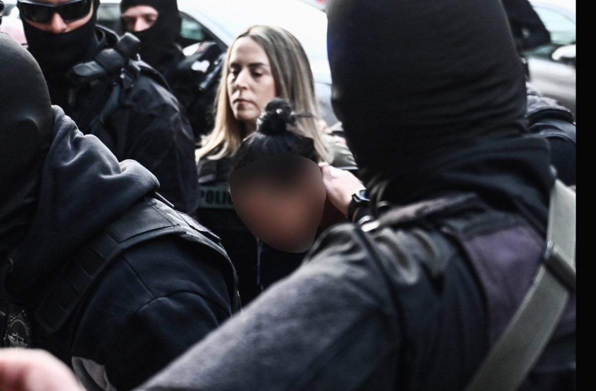 Σαλαμίνα: Την Παρασκευή απολογείται η 46χρονη που σκότωσε την πεθερά της – Τι λέει ο δικηγόρος της