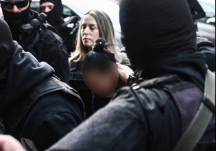 Σαλαμίνα: Την Παρασκευή απολογείται η 46χρονη που σκότωσε την πεθερά της – Τι λέει ο δικηγόρος της