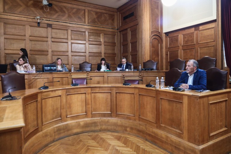 Βουλή: Έρχεται η ώρα του «Φραπέ» και του «Χασάπη» στην εξεταστική - Ποιοι παίρνουν σειρά για εξέταση