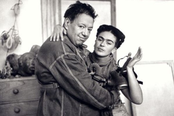 «Σα να με ακρωτηριάζω. Μην με ξαναζητήσεις ποτέ» – Ο χαοτικά παθιασμένος έρωτας της Φρίντα Κάλο και του Ντιέγκο Ριβέρα