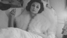 Γκροτέσκα, ζοφερή αλλά βάναυσα ειλικρινής ματιά στην ανθρωπότητα – Οι εικόνες της Νταϊάν Άρμπους δεν αστειεύονται