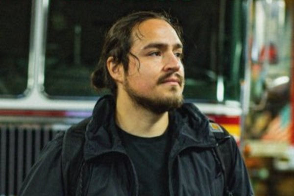 «Η χειρότερη πληγή για έναν επιζώντα είναι η ενοχή» – Ο Ντέιβιντ Φριτζ κρεμάστηκε από ένα παράθυρο του Μπατακλάν στο Παρίσι το 2015