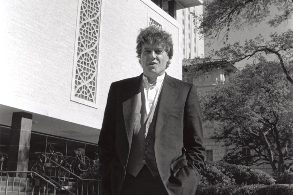 Όταν το ελληνικό θέατρο συνάντησε την εκλεπτυσμένη ειρωνεία και διανοητική πρόκληση του Τομ Στόπαρντ