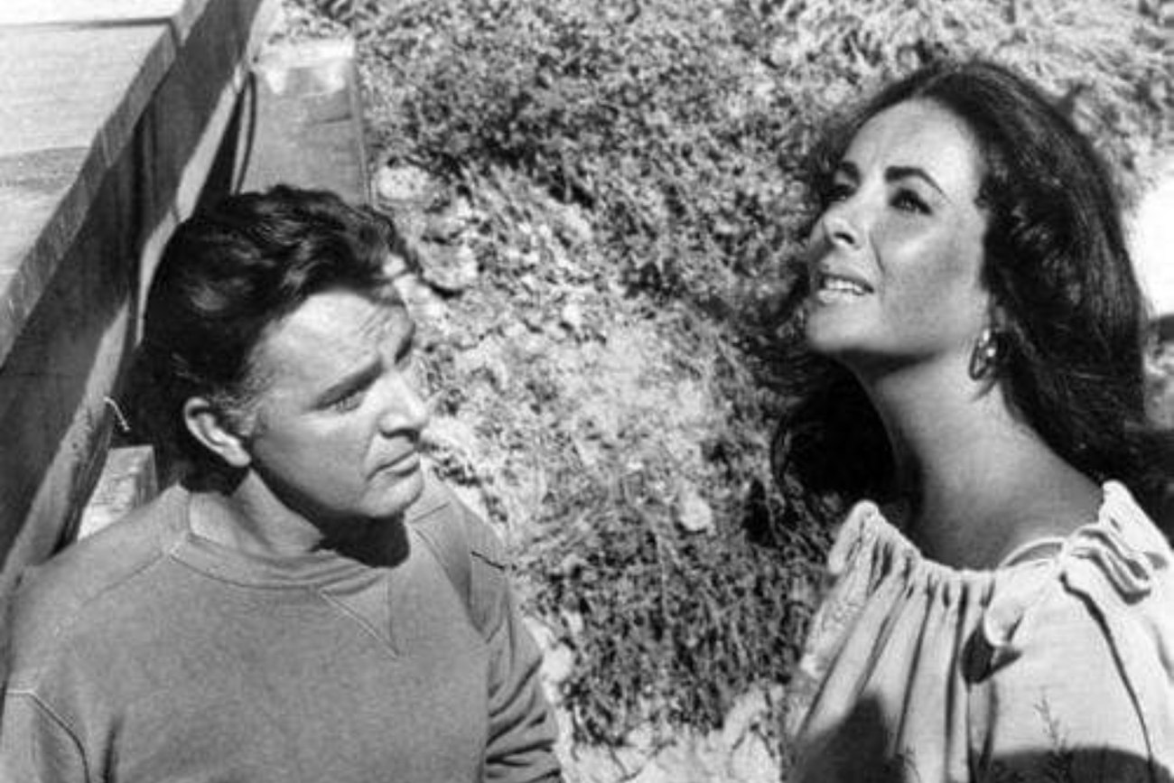 «Με προσβάλλει βαθιά»: Η ιστορία πίσω από την τηλεοπτική κατάρρευση της Ελίζαμπεθ Τέιλορ το 1966