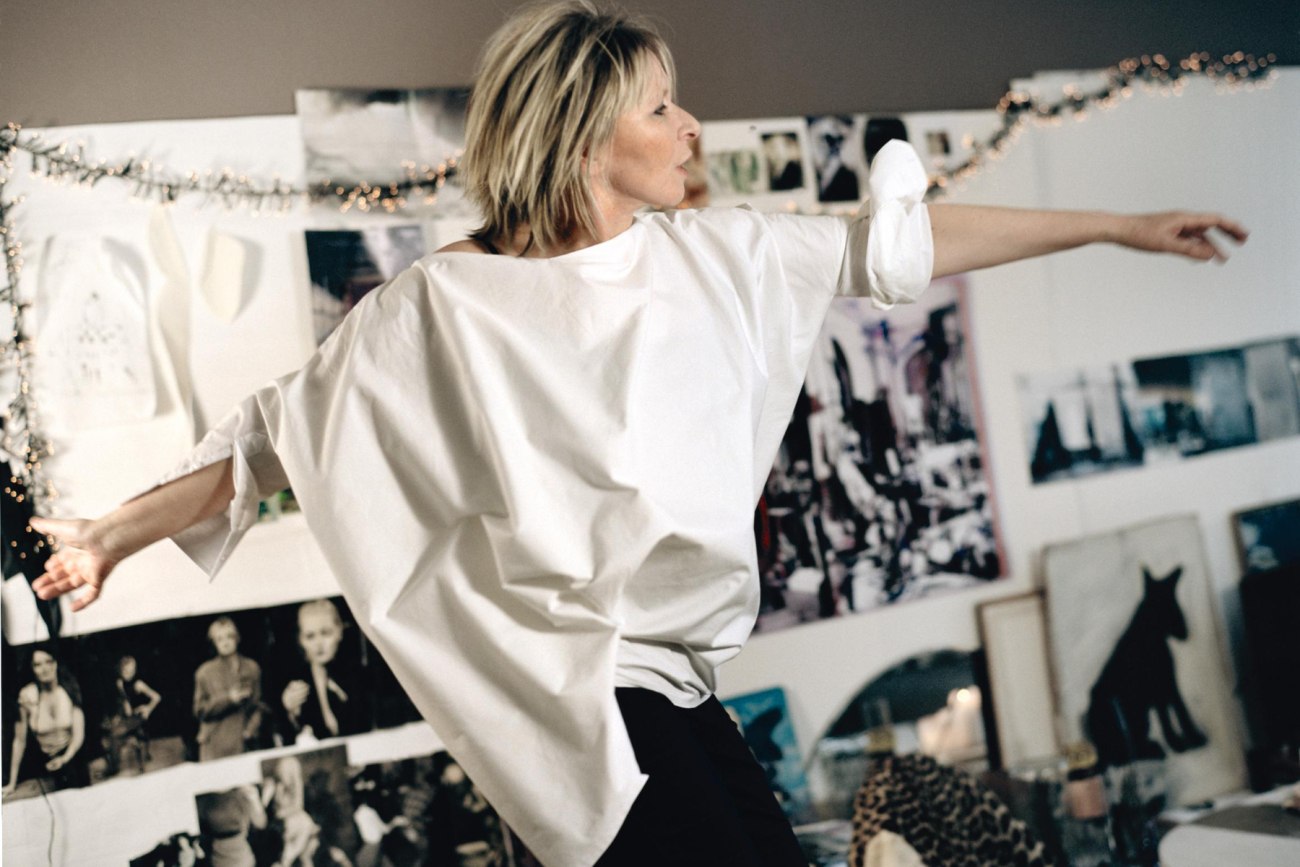 Ένα αντίο στην καινοτόμο σχεδιάστρια μόδας Marina Yee – Μία εκ των «Έξι της Αμβέρσας»