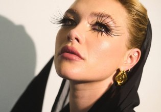 Φλόρενς Πιου: «Όσο περισσότερο εκθέτεις τη ζωή σου, τόσο περισσότερο σχολιάζουν»