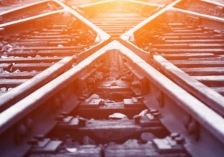 Δήμος Ναυπλιέων: Να επαναλειτουργήσει η σιδηροδρομική σύνδεση Κορίνθου-Αργούς-Ναυπλίου