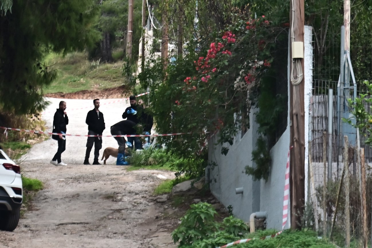 Ληστεία στη Σαλαμίνα: Μαρτυρικός ο θάνατος της 75χρονης – Τι αποκαλύπτει το ιατροδικαστικό πόρισμα