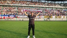 Ο Ποντόλσκι παίζει μπάλα σε ηλικία 40 ετών