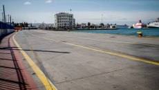 Λιμάνι Πειραιά: Πτώση αυτοκινήτου στη θάλασσα – Κατάφερε να βγει σώος ο οδηγός