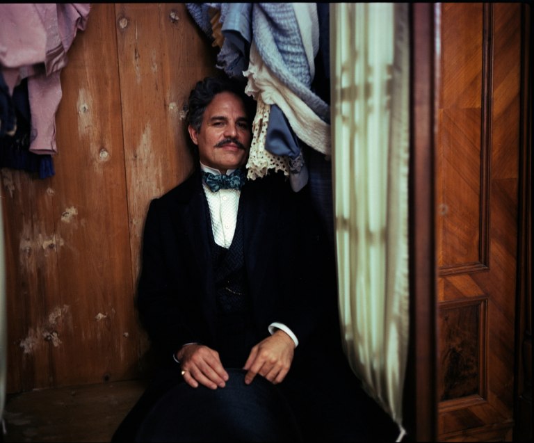 «Santo Subito!» - Ο Μαρκ Ράφαλο θα πρωταγωνιστήσει σε ένα σκοτεινό θρίλερ με θέμα το Βατικανό