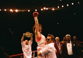 Η Ρούμπι Ρόουζ ρίχνει ευθείες βολές προς την Σίντνεϊ Σουίνι – «Είσαι ηλίθια, κατέστρεψες την ταινία Christy»