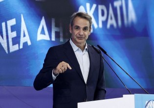 Κυρ. Μητσοτάκης: Επιχειρεί «μασάζ» στους βουλευτές του, παραμένει αντιμέτωπος με την κριτική τους
