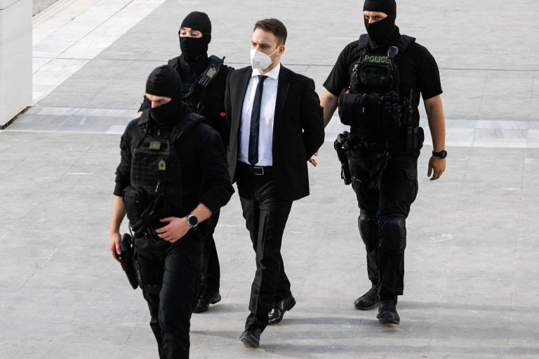 Αποκάλυψη in: Στο μικροσκόπιο της ΕΛ.ΑΣ συνομιλίες συλληφθέντα για τη δολοφονία στην Αράχωβα με τον πιλότο Μπάμπη Αναγνωστόπουλο