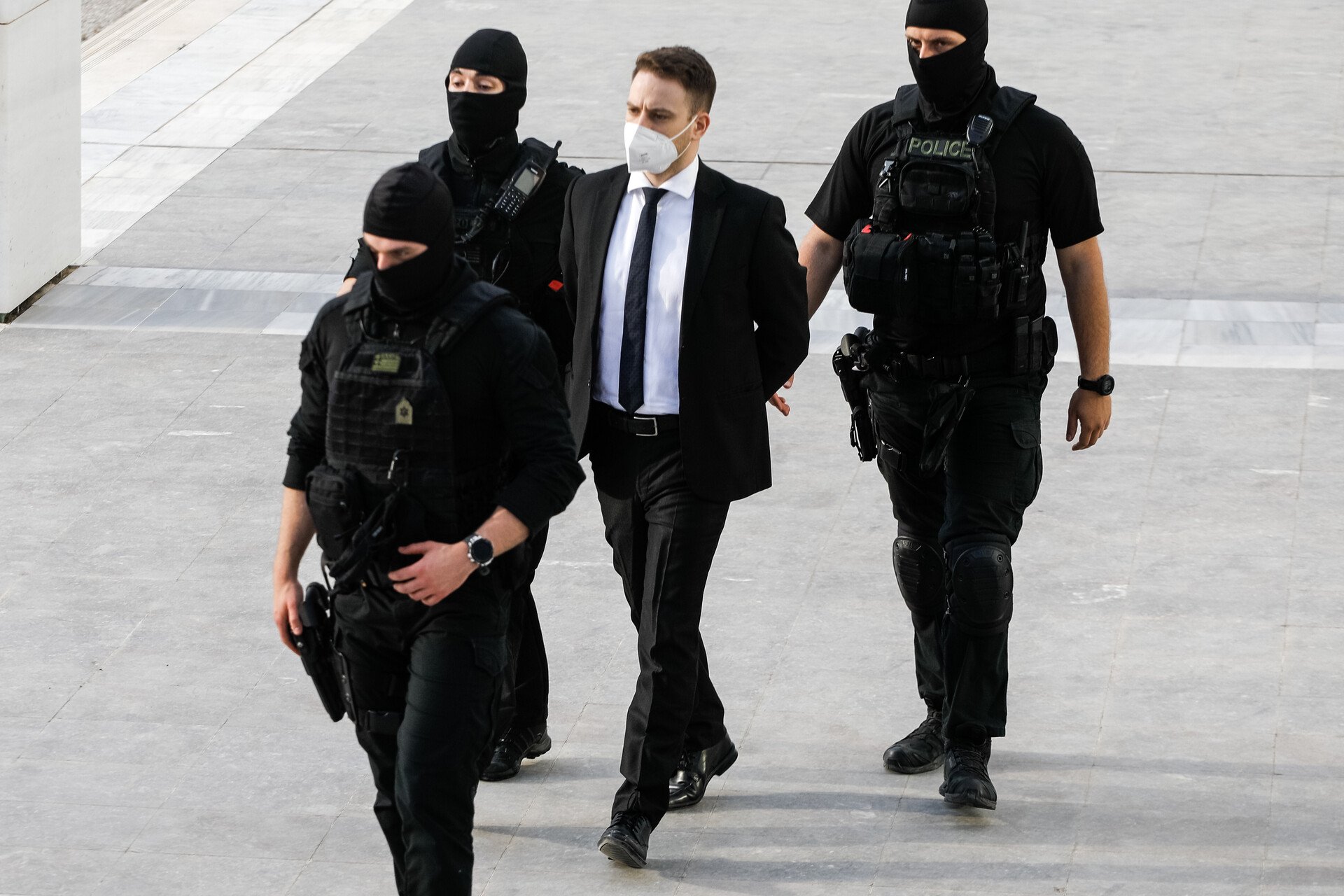 Αποκάλυψη in: Στο μικροσκόπιο της ΕΛ.ΑΣ συνομιλίες συλληφθέντα για τη δολοφονία στην Αράχωβα με τον πιλότο Μπάμπη Αναγνωστόπουλο