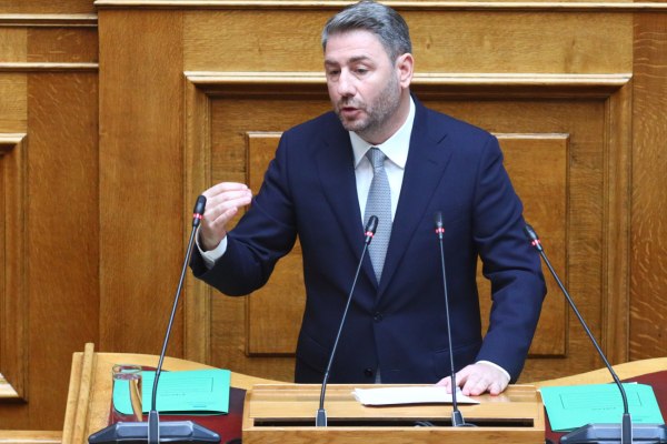 Ανδρουλάκης: Ο Μητσοτάκης είναι πίσω από όλα τα σκάνδαλα – Και έχει και θράσος