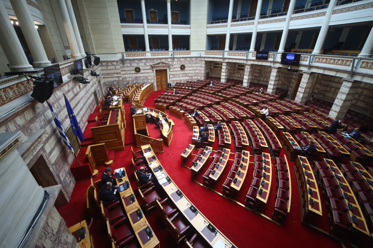 Φορολογικό νομοσχέδιο: Υπερψηφίστηκε από 160 βουλευτές