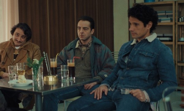 «Ριφιφί»: Η νέα σειρά του Σωτήρη Τσαφούλια μας ταξιδεύει στο 1992 και στη μεγάλη ληστεία που συγκλόνισε το πανελλήνιο