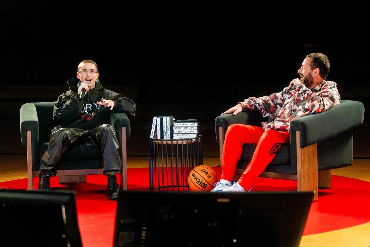 Ο Τιμοτέ Σαλαμέ θεωρεί τον Άνταμ Σάντλερ «έναν από τους καλύτερους ηθοποιούς όλων των εποχών»