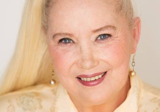 Θλίψη στο Χόλιγουντ: Πέθανε η ηθοποιός Σάλι Κέρκλαντ