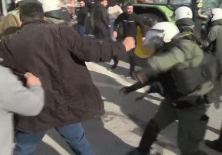 Αγρότες: Νέο βίντεο ωμής αστυνομικής βίας – ΜΑΤατζής χτυπά με μένος με γκλοπ απροστάτευτο αγρότη που διαμαρτύρεται