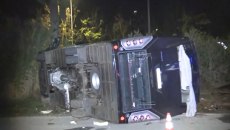 «Χάθηκε το φως από τα μάτια μας»: Ανατροπή λεωφορείου στη Μαγνησία – Τι λένε οι επιβάτες