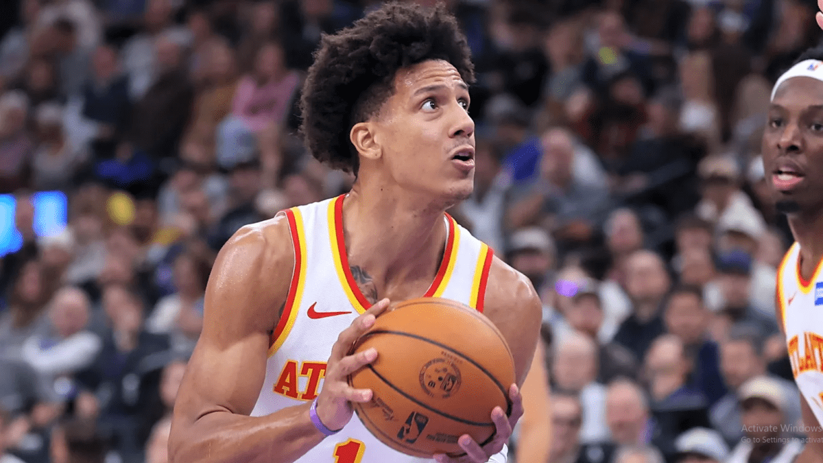 ΝΒΑ: Οι Σανς «διέλυσαν» τους Πέισερς (133-98) – Ιστορική βραδιά για τον Τζόνσον στη νίκη των Χοκς (122-132)