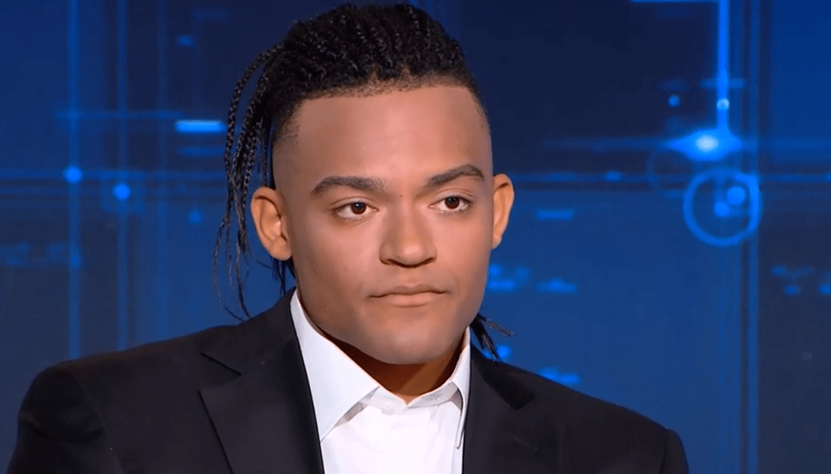 Συγκινεί ο Καραλής για την οικογένειά του: «Έχω περάσει δύσκολα, με έβγαλαν έξω από τραυματισμούς και ρατσισμό» (vids)