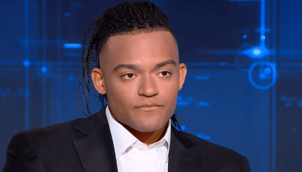 Συγκινεί ο Καραλής για την οικογένειά του: «Έχω περάσει δύσκολα, με έβγαλαν έξω από τραυματισμούς και ρατσισμό» (vids)