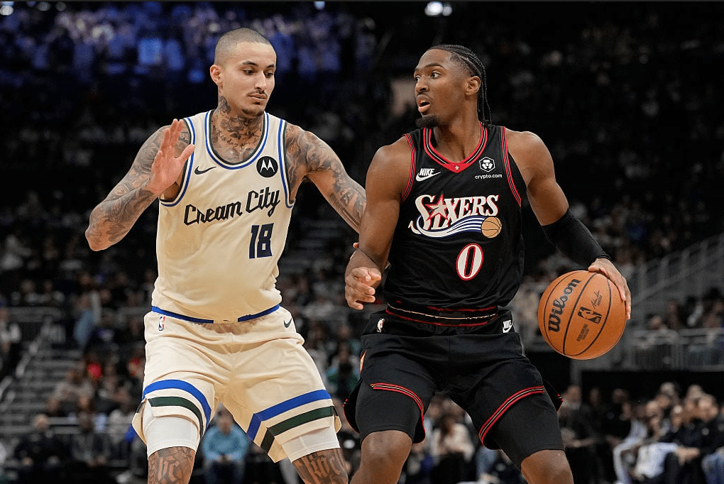 Μιλγουόκι Μπακς – Φιλαδέλφεια Σίξερς 114-123: Ήττα στην παράταση με «50άρα» του Μάξεϊ (vid)