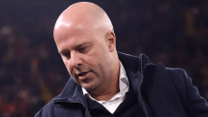 Με την πλάτη στον τοίχο ο Σλοτ: «Έχει μια εβδομάδα για να σώσει τη δουλειά του»