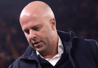 Με την πλάτη στον τοίχο ο Σλοτ: «Έχει μια εβδομάδα για να σώσει τη δουλειά του»