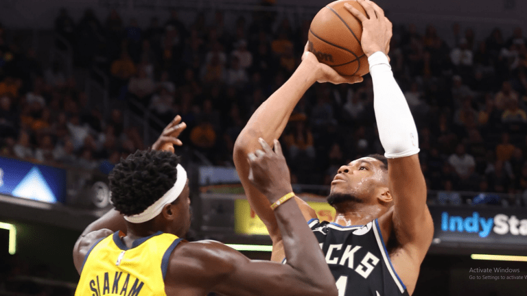 Οι αντιδράσεις του Αντετοκούνμπο μετά το νικητήριο καλάθι του κόντρα στους Πέισερς (vid)