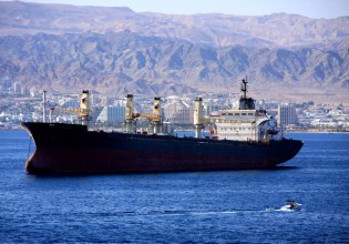 Πώς οι Χούθι βύθισαν τα σχέδια των Meta-Google για κομβικά υποβρύχια καλώδια