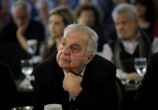 «Σημείο αναφοράς για την Αριστερά» – Η Ευρωομάδα ΣΥΡΙΖΑ αποχαιρετά τον Φλαμπουράρη – Αύριο η πολιτική κηδεία