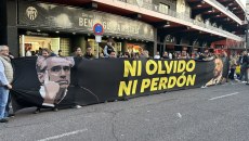 Παναθηναϊκός: Οι οπαδοί της Βαλένθια «σήκωσαν» πανό κατά του Κορόνα