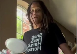 Ανάρτηση σοκ από τη Μάριον Τζόουνς: Δυσκολεύεται ακόμη και να κατέβει τις σκάλες του σπιτιού της (vid)