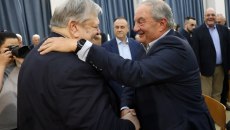 Καραμανλής και Βενιζέλος μιλούν για την «κρίση της Δημοκρατίας σήμερα» – Φουντώνει ο πονοκέφαλος του Μαξίμου