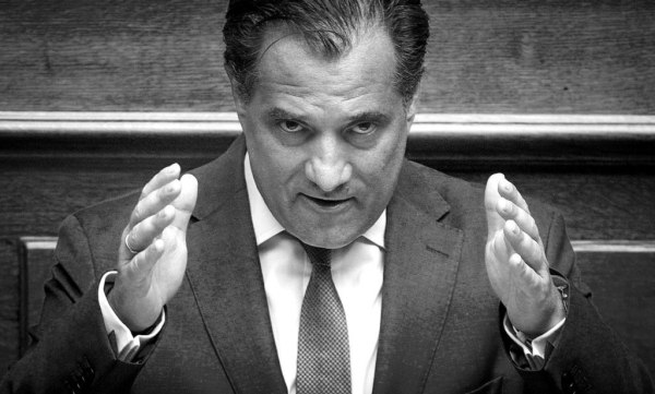 Ο Άδωνις Γεωργιάδης οραματίζεται ένα έθνος κουμπουροφόρων σε αλληλοεξόντωση