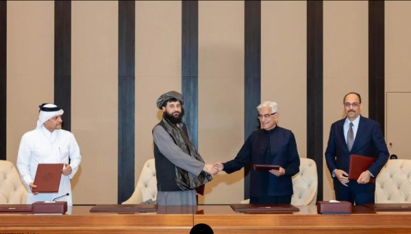 Αφγανιστάν – Πακιστάν: Σε αδιέξοδο οι διαπραγματεύσεις για εκεχειρία