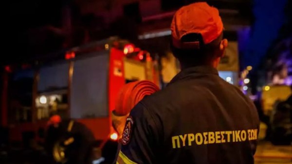 Φωτιά σε υπόγειο κατοικίας στα Πατήσια – Κλειστή η λεωφόρος Ιωνίας